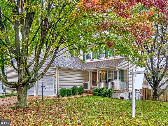 3rd image of 202 Mayfair Dr NE