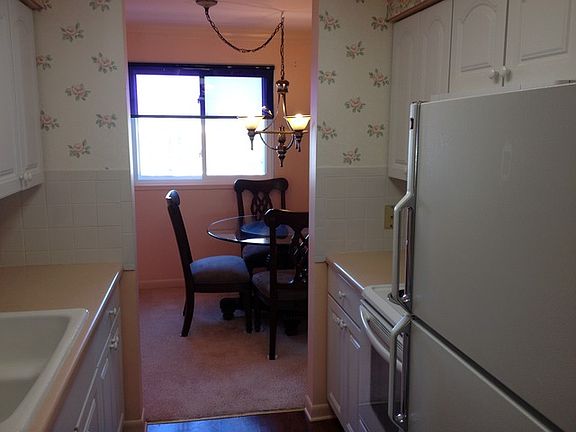3rd image of 222 Madison St Unit 505