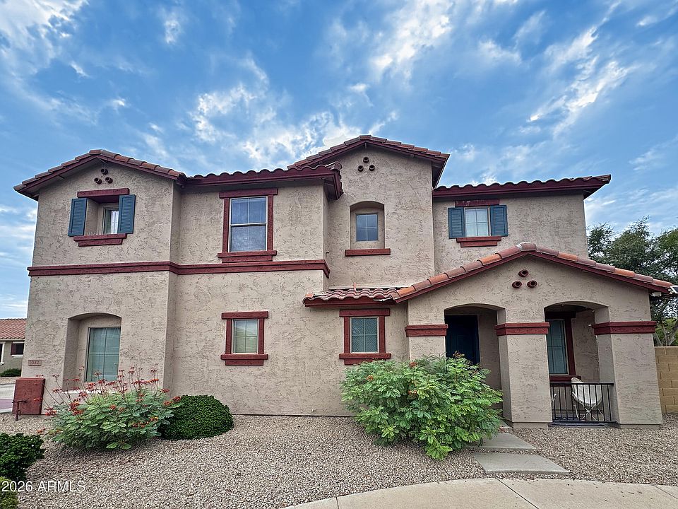 1st image of 1032 E Cantebria Drive