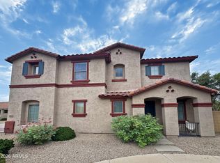 1032 E Cantebria Dr, Gilbert, AZ 85296