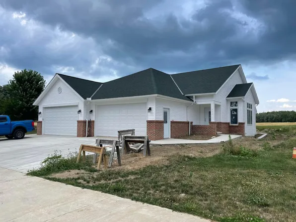 205 Dixon St, Edison, OH 43320