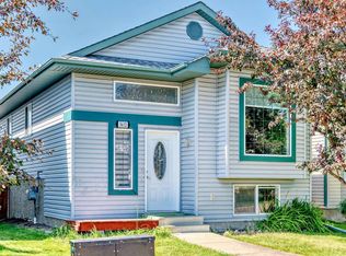 3612 22nd St NW, Edmonton, AB T6T 1S1