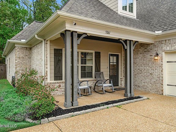 4th image of 5261 N Montavale