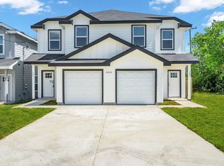 4443 Red Haven Dr, San Antonio, TX 78222