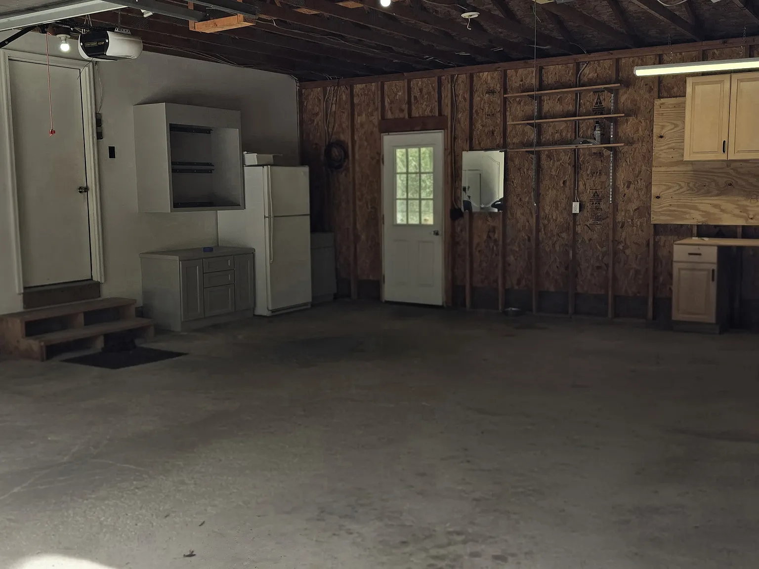 3 bed, 1.5 bath, 1250 sqft, $2,000 — Photo 3