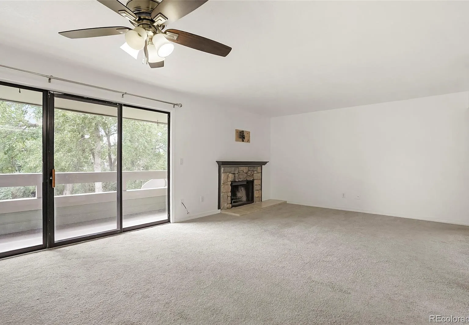 2 bed, 2.0 bath, 1032 sqft, $1,550 — Photo 3