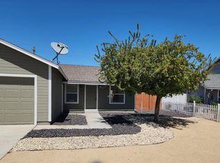 125 Desert Springs Ln, Fernley, NV 89408