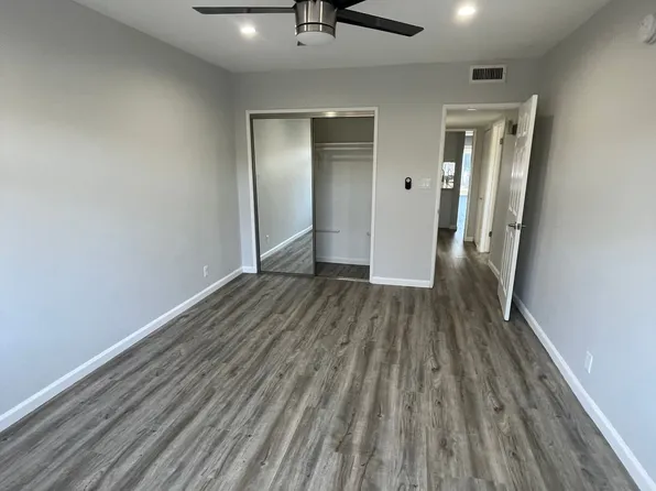 330 crescent drive, Beverly Hills CA 90210, 330 N Crescent Dr APT 308, Beverly Hills, CA 90210