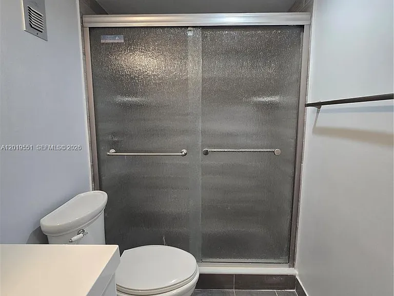 2761 Taft St #106 — Photo 8