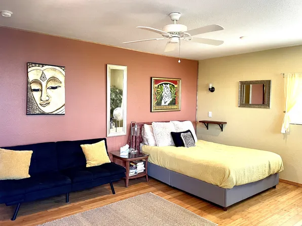 87-3220 Datura Rd, Captain Cook, HI 96704