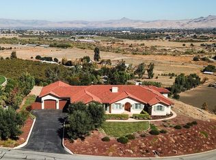 4000 Ashford Cir, Hollister, CA 95023