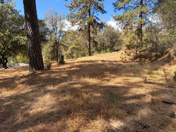 860 Poverty Hill Dr, Placerville, CA 95667