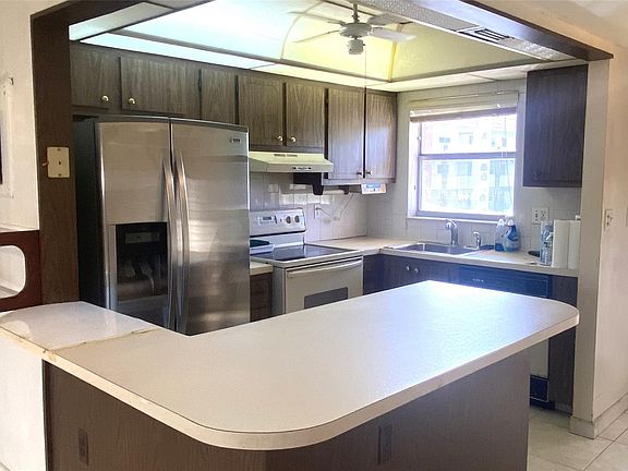 2nd image of 8950 Sunrise Lakes Boulevard #209