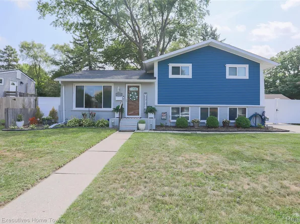 35924 Vaughn St, Clinton Township, MI 48035