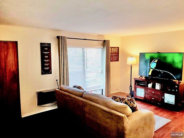 1st image of 710 Mill St Unit H1