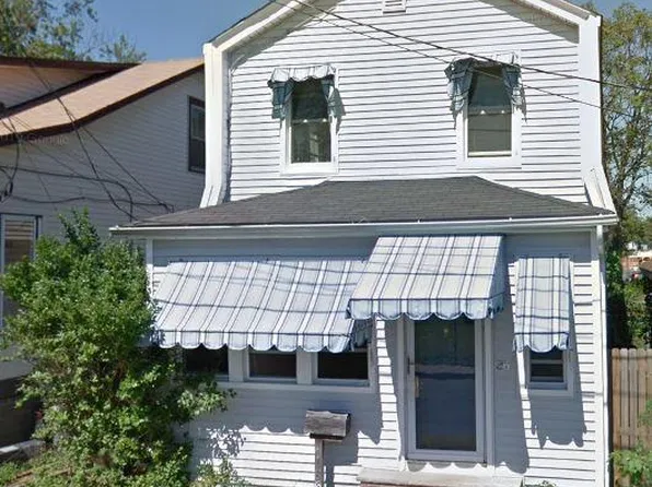 86 Barbarie Ave, Highlands, NJ 07732