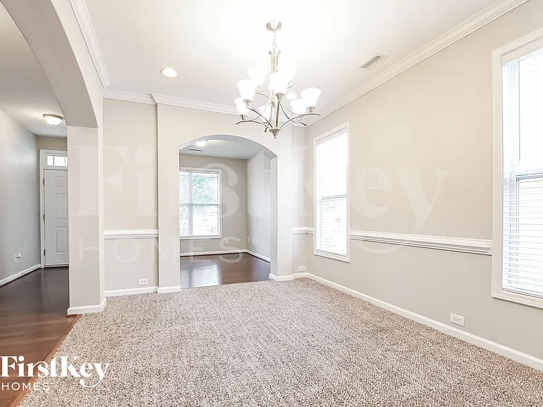 1020 Bridlemine Dr — Photo 8