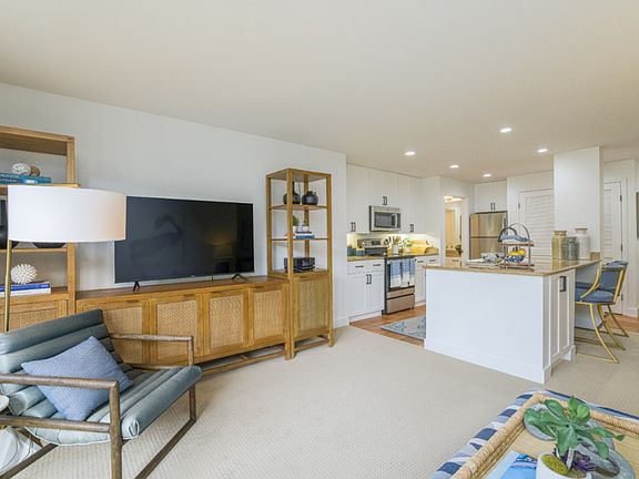 2nd image of 1000 Foster City Blvd #6418612