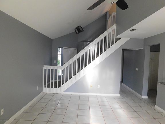 4th image of 8604 Sturbridge Cir W