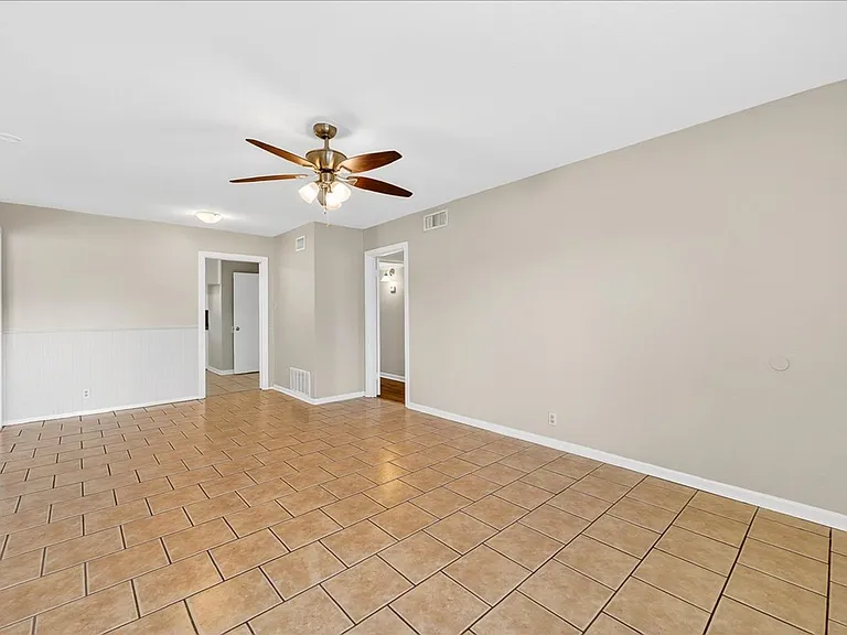 929 Ashland Dr — Photo 6