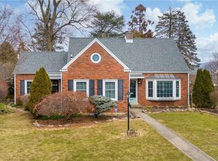 515 N 2nd St, Emmaus, PA 18049