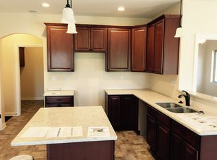 5945 Purple Martin Dr, South Rockwood, MI 48179