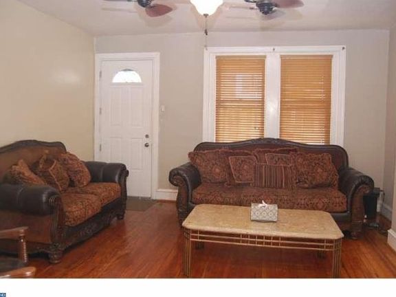 3rd image of 5104 N Fairhill St