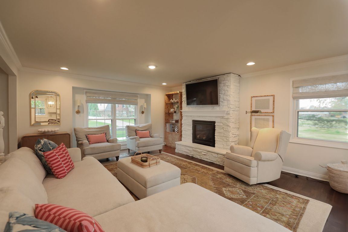 next background image