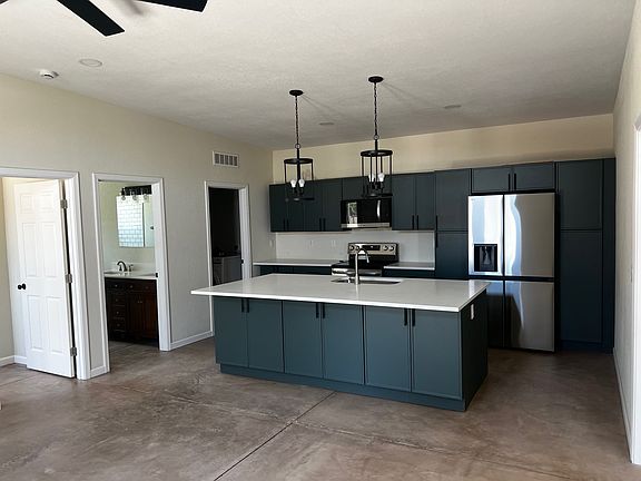 4th image of 2785 N Baxter Ave #2