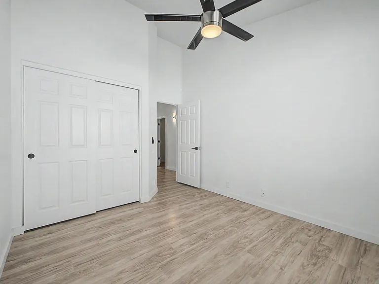 7251 E Lakeview Ave — Photo 25