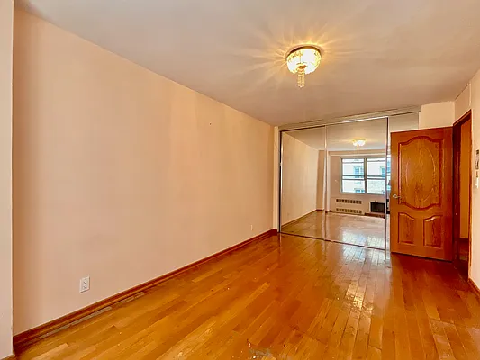 Sold by Diamond Real, Inc. | media 18