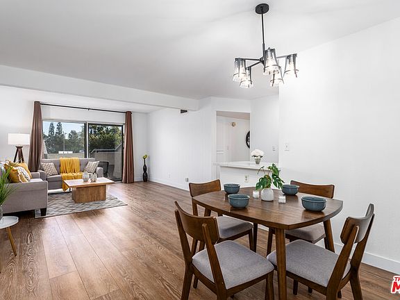 3rd image of 10636 Woodley Ave Unit 31