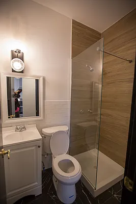 Rented by Cyberapts Management | media 31