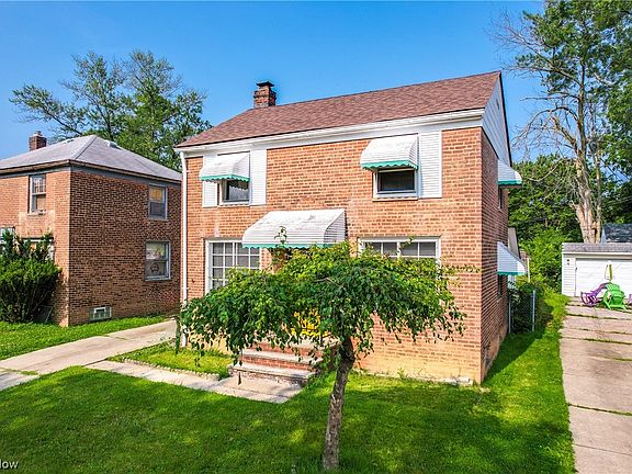 3rd image of 5574 Beechwood Ave