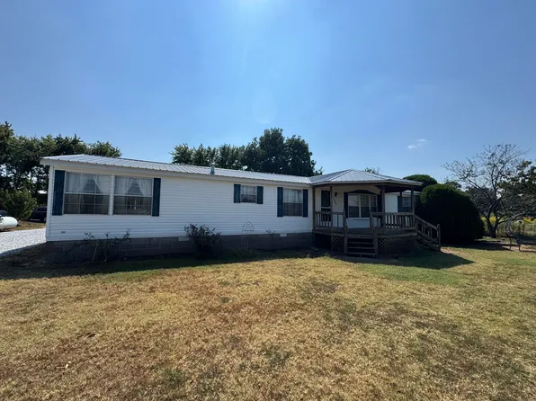 1761 Hudson Rd, Fulton, KY 42041
