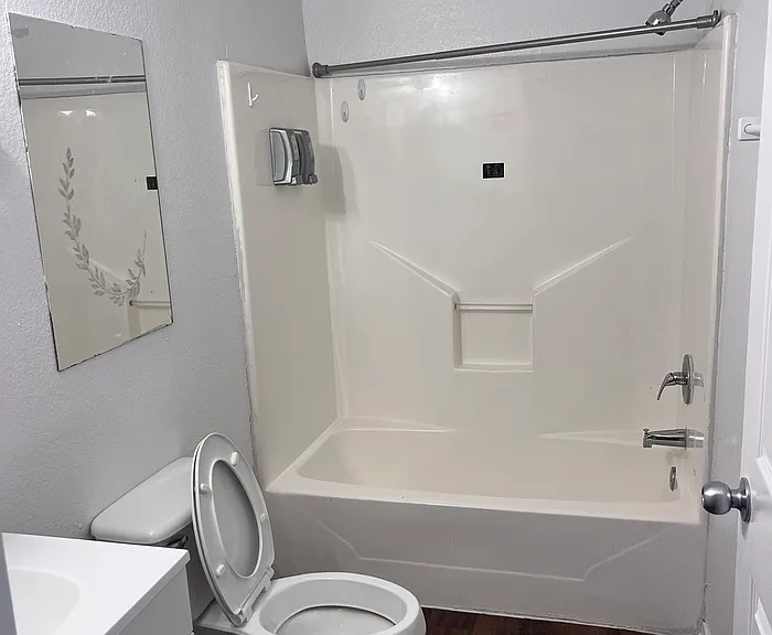 1029 E Hickory St #D — Photo 3