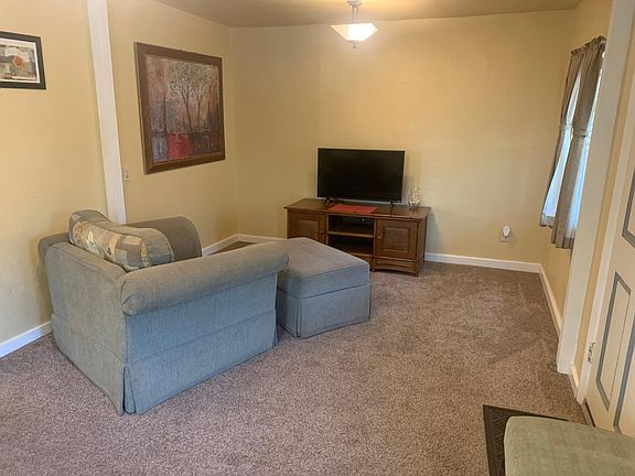 2nd image of 14813 Cresta Ave