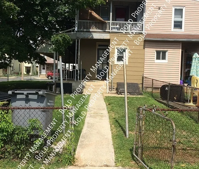 118 Guilford St #B — Photo 2