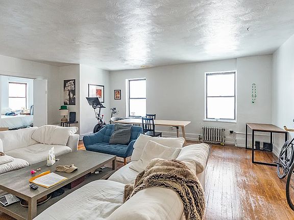 3rd image of 202 E 22nd St APT 2F