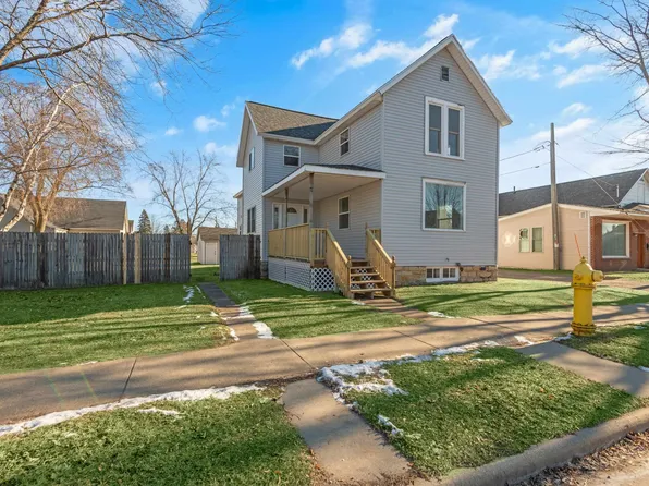 1606 Pierce Ave, Marinette, WI 54143