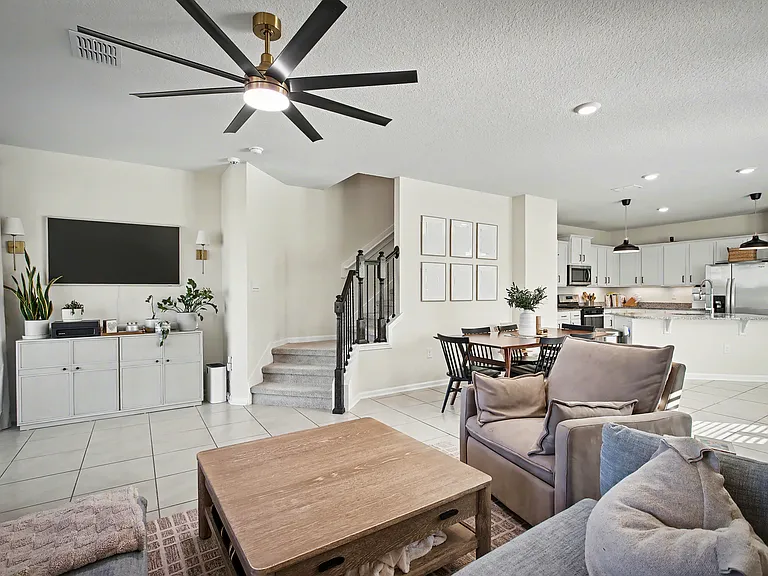 101 Java Ln — Photo 15