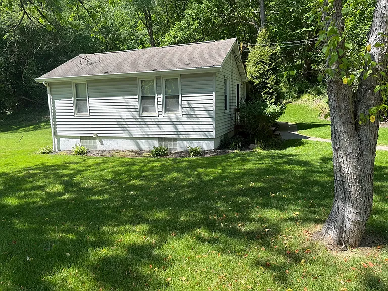 1670 Bennetts Run Rd — Photo 2