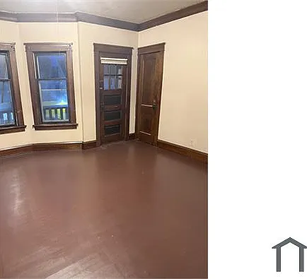 3 bed, $950 — Photo 1