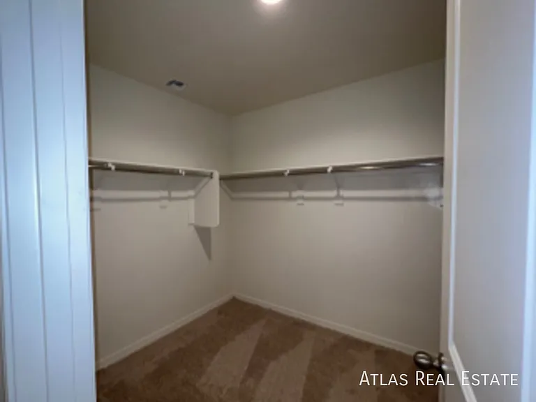 231 N 201st Ave — Photo 17