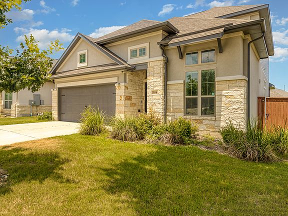 2nd image of 305 Glen Arbor Dr