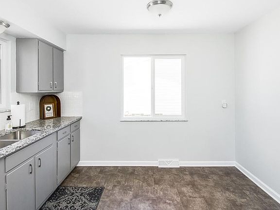 4th image of 406 Chapel Cir