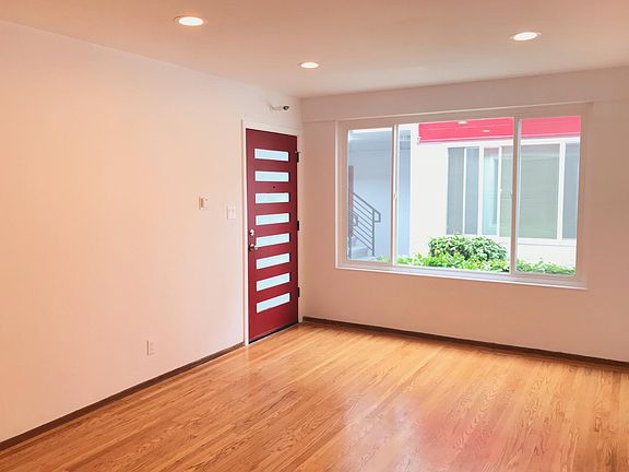 2nd image of 874 47th Ave APT 3