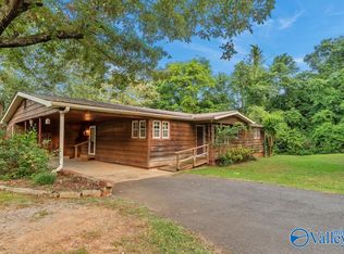 415 Childress Dr, Scottsboro, AL 35769