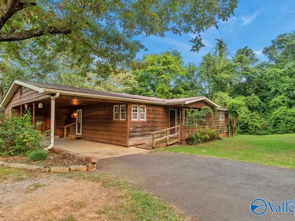 415 Childress Dr, Scottsboro, AL 35769