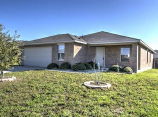1058 W South St, Leander, TX 78641
